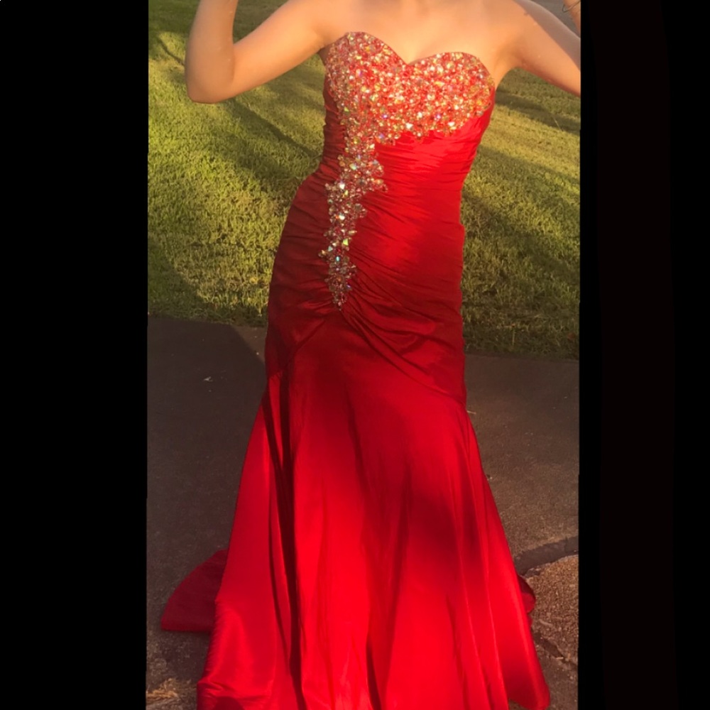 LA FEMME Gigi laced tie sweetheart neckline rhinestone waterfall mermaid style